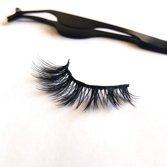 Magnetic False Eyelashes — No-Glue Lash Set (Reusable, Easy to Apply)
